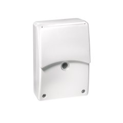 Surface-mounted twilight switch with integrated day time switch