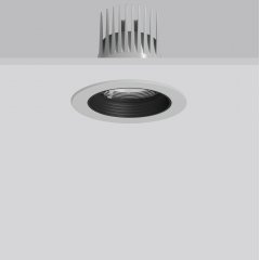 HELEDON maxi, 35 W, 3750 lm, 940, silver, on/off Recessed downlights, D 162 H 3 HEL 135, 31°