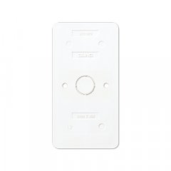 Pamatnes plāksnes AP 600 sērijas 2 grupām, kombinētajiem slēdžiem/ligzdas elementu numuriem: 676 A.., 675 A.., AP 600, Alpine white